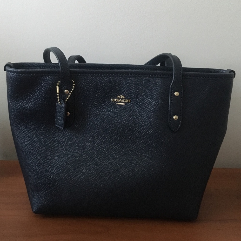 Coach MN City Zip Tote